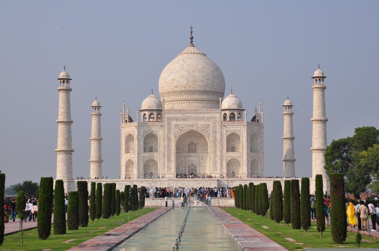 YTG-BDVADV0625 DELHI – AGRA – VRINDAVAN GROUP TOUR