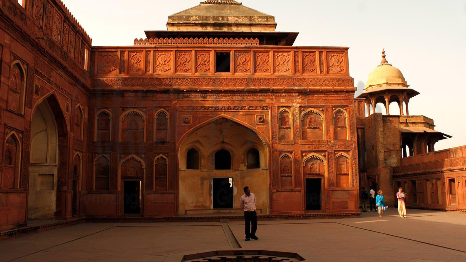  Delhi → Agra → Vrindavan Tour (1 Night / 2 Days)