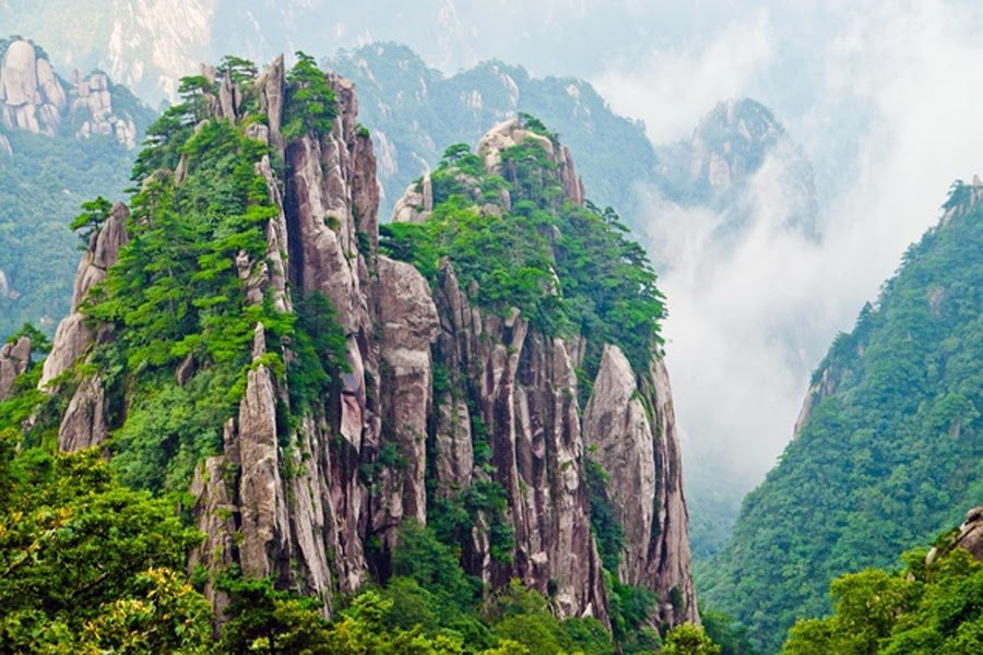 Ethnic China & Mountain Tour – Chengdu & Yunnan