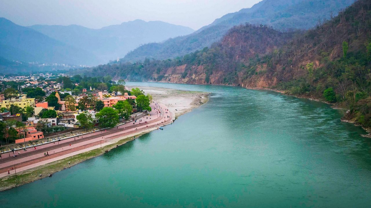 🌟 Luxury Rishikesh Retreat – 3 Days / 2 Nights (5★ Experience)