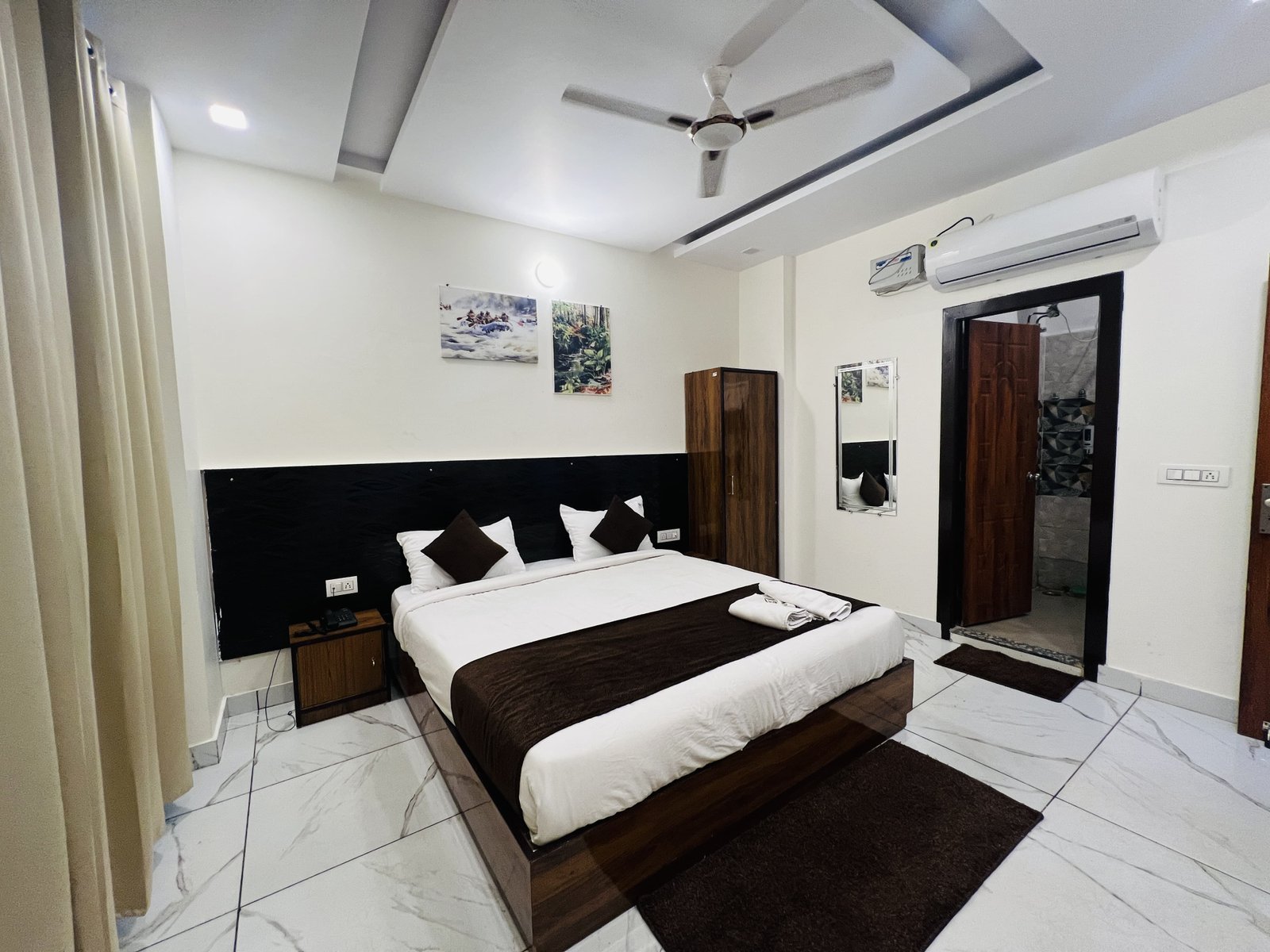 Room photo