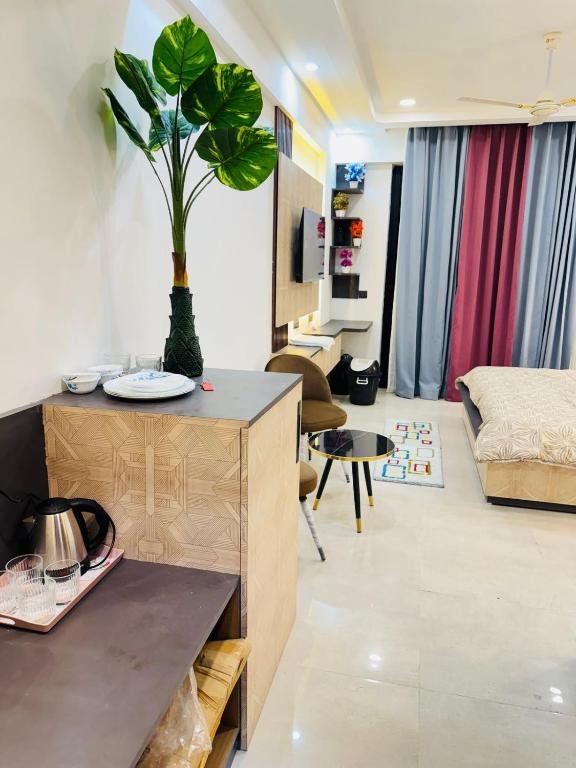 Hotel Elinor By Dazzling Hotels & Resorts