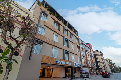 Paarth Grand Hotel