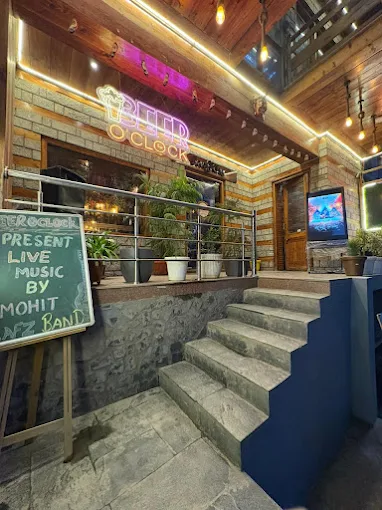 Hotel Aurave Inn