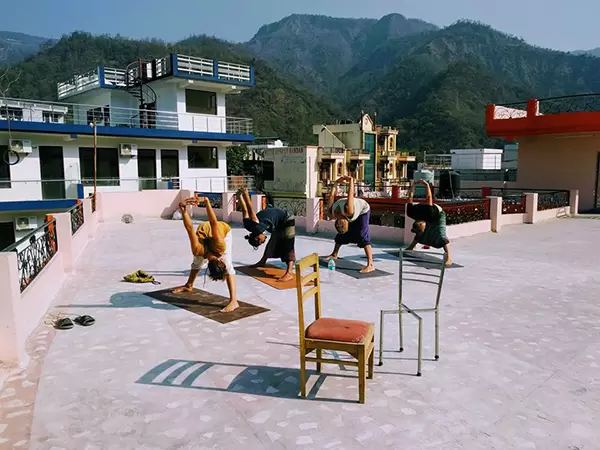 Live Free Hostel Rishikesh