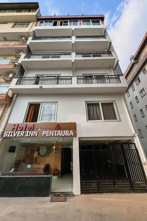 Hotel Silver Inn by Pentaura- Tapovan Rishikesh