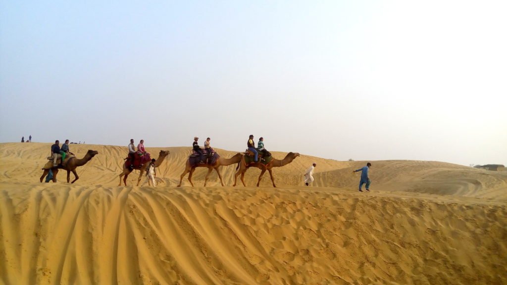 Jaisalmer Local Sightseeing Tour: Fort & Sand Dunes