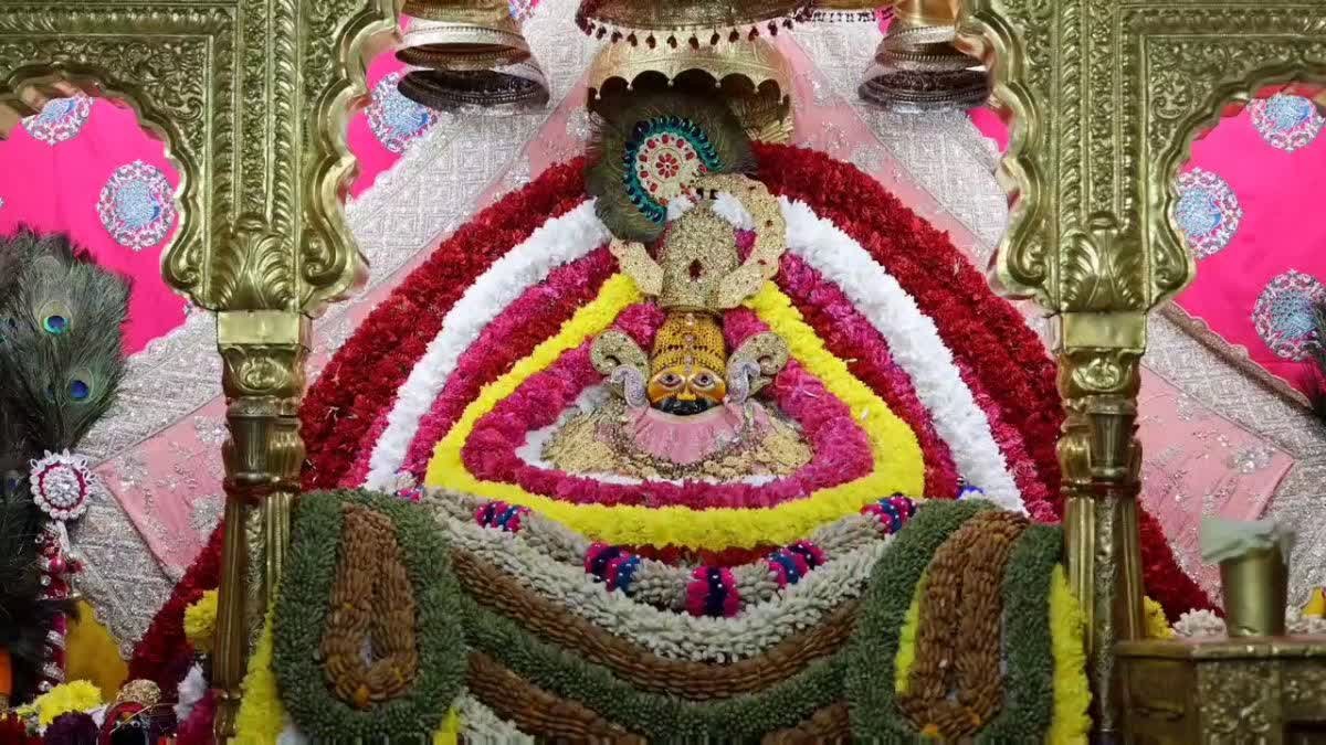 From Noida: Khatu Shyam Temple Tour Package by Cab