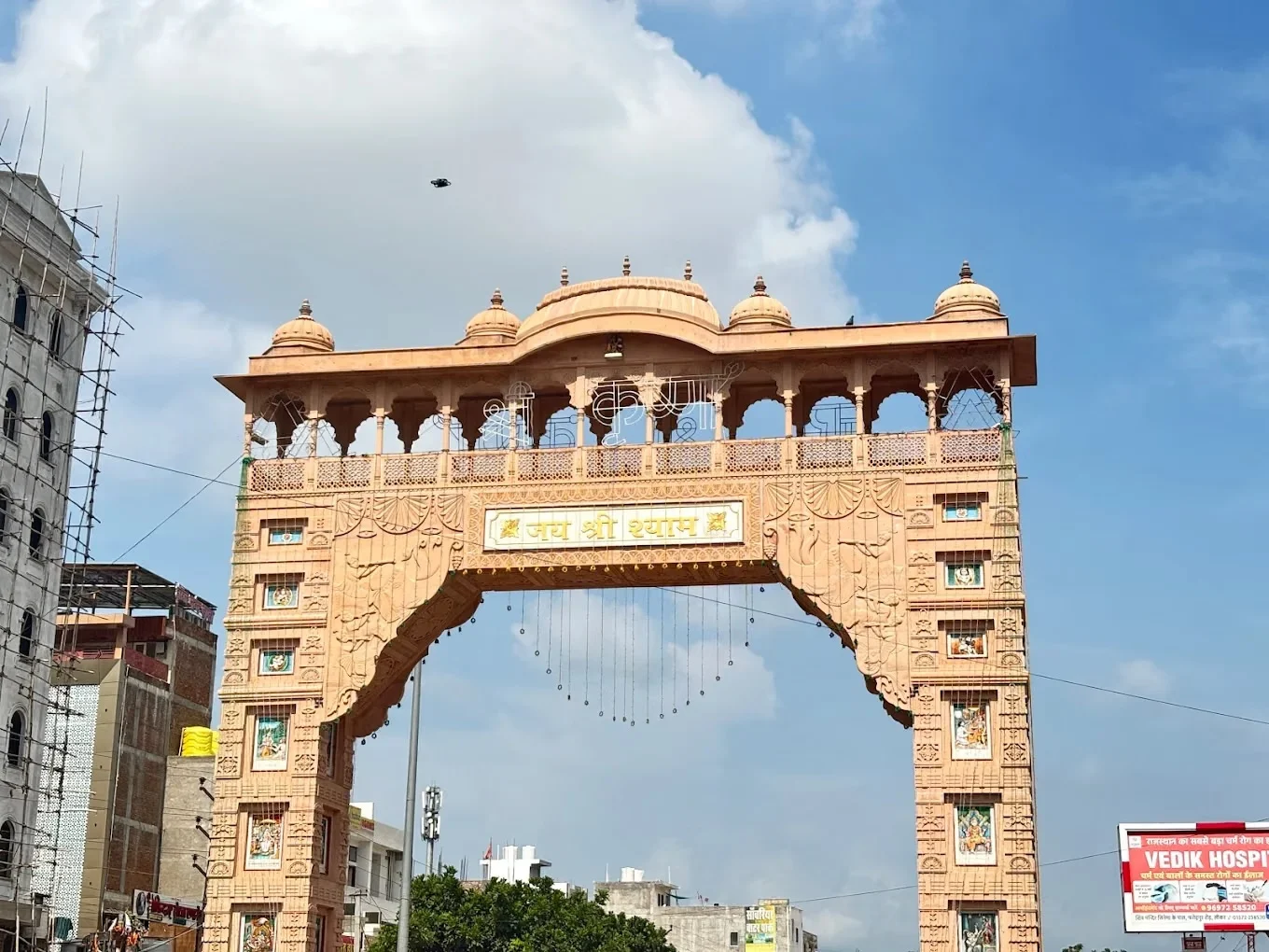 🙏 “Divine Khatu Shyam Darshan – 2 Days Luxury Retreat from Delhi”